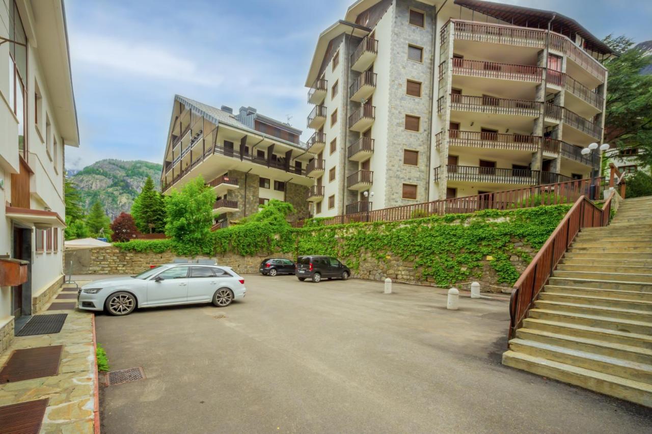 Appartamento Camille - Accogliente E Con Parcheggio - Cour 0078 Courmayeur Exteriér fotografie